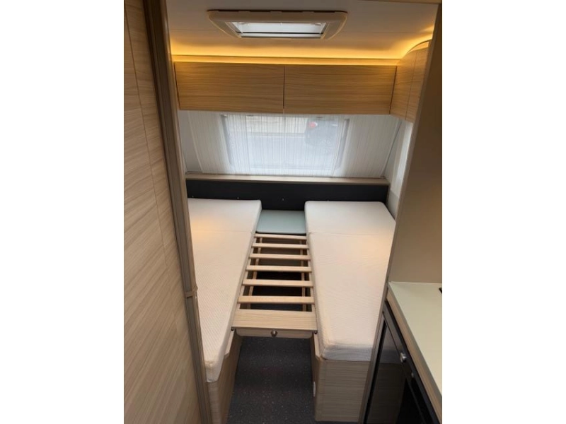 Adria Altea 492 LU Incl. Mover en Voortent  foto: 17