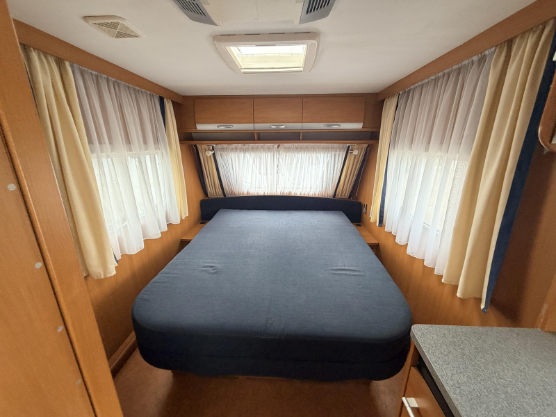 Dethleffs Camper Lifestyle 590 S Queensbed Airco tent  foto: 6