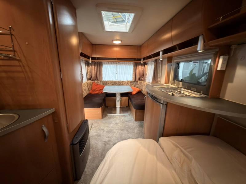 Kip Sky line Special 47 TDB +voortent+mover+luifel  foto: 11
