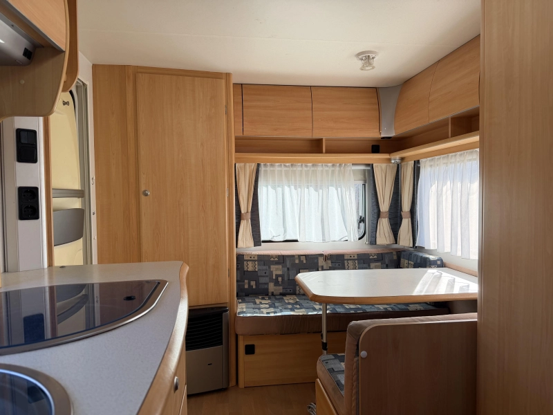 Home-Car Racer Champ 43 met mover en voortent  foto: 10