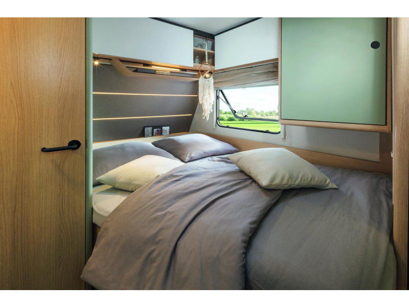 LMC Style 440 D model 2027, fransbed 