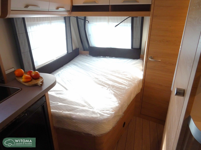 Knaus Sudwind Black Selection 450 FU Witoma 50 jaar aanbieding  foto: 11
