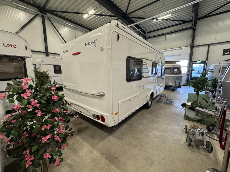 Eriba Nova Light 442 