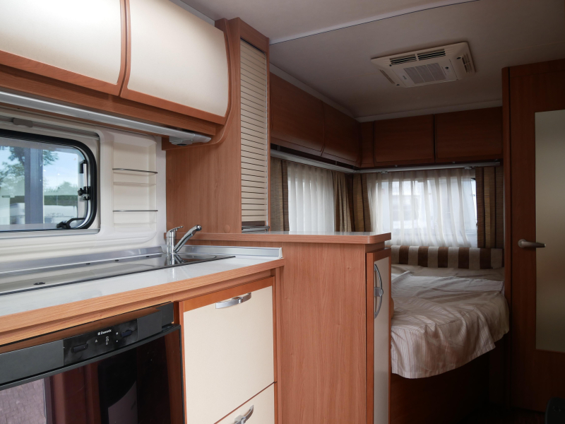 Bürstner Belcanto 460 TS Luifel en Airco  foto: 10