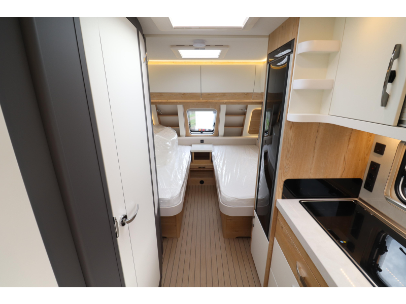 Hobby Excellent Edition 495 UL MODEL 2027 - 220  foto: 12