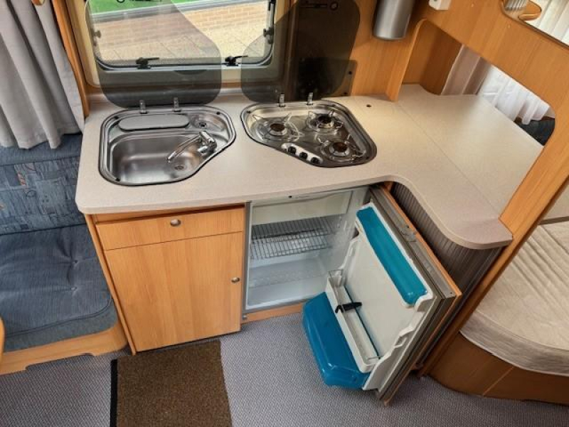 TEC Travel King 460 TDF Mover, Voortent fransbed  foto: 16