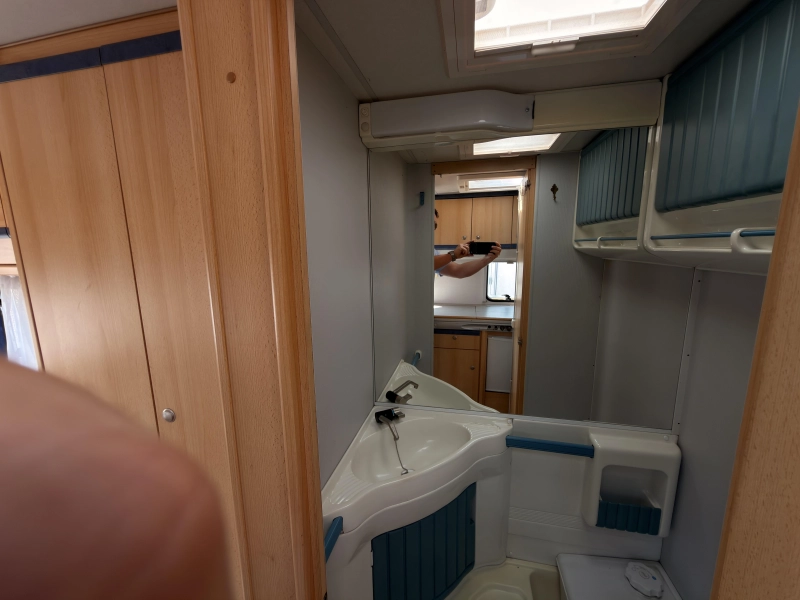 Eifelland Sunshine 460 Voortent+reservewiel  foto: 10