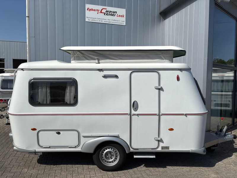 Eriba Touring Triton 418 Fietsendrager/Luifel  foto: 1