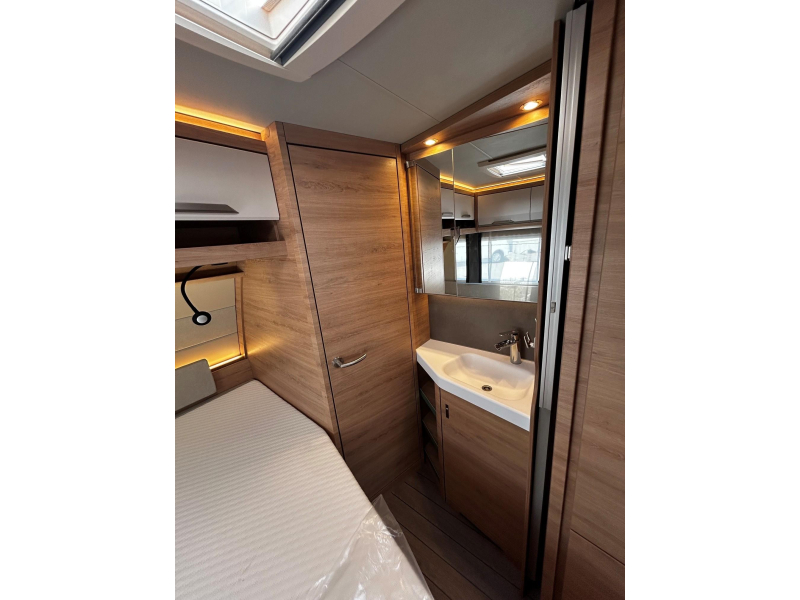 Knaus Sudwind Black Selection 450 FU Tijdelijk Voordeelpakket  foto: 10
