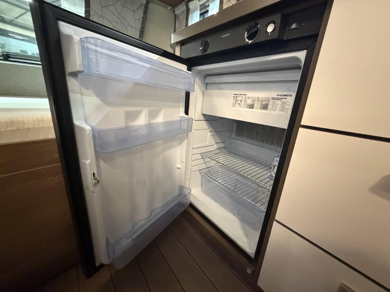 Knaus Sport 400 QD mover / voortent  foto: 10