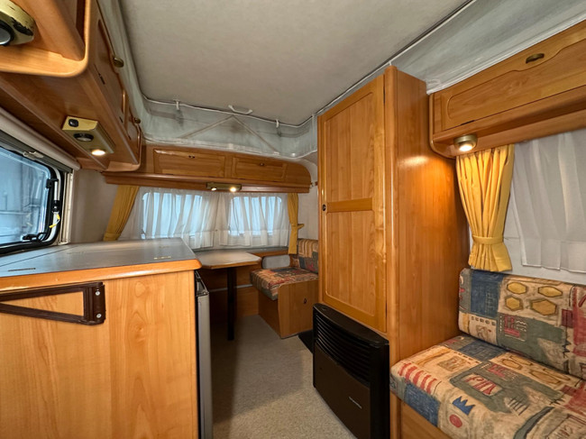 Eriba Touring Triton 410 BS foto: 17