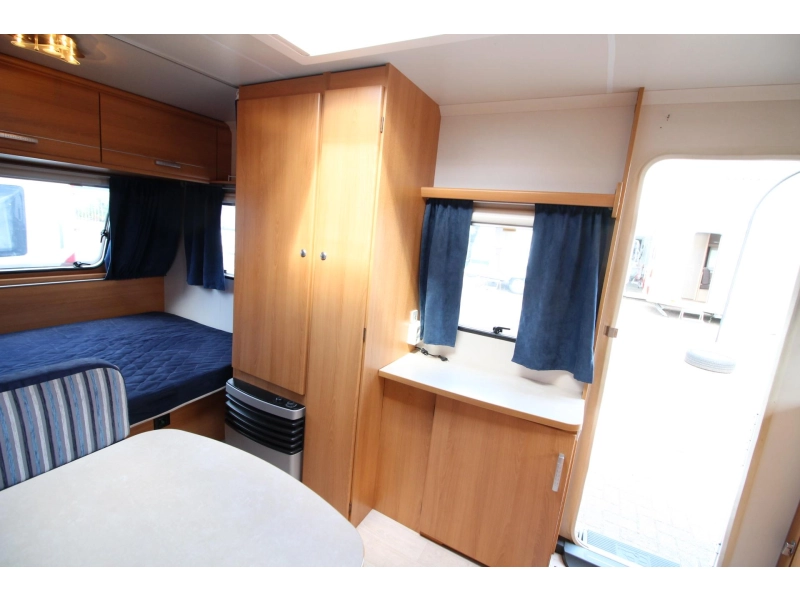 Caravelair Antares Luxe 420 Etuiluifel + zijwand(en)  foto: 12