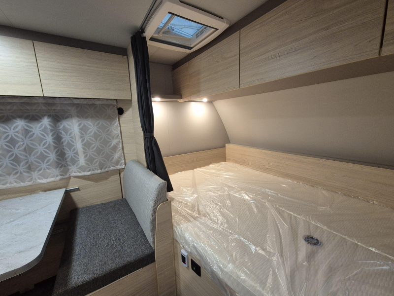 Weinsberg CaraCito 500 QDK Stapelbedden en douche!  foto: 13