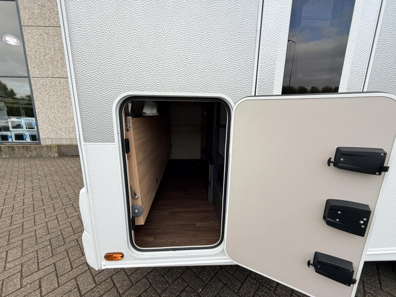 Knaus Sport 500 QDK Stapelbedden  foto: 9