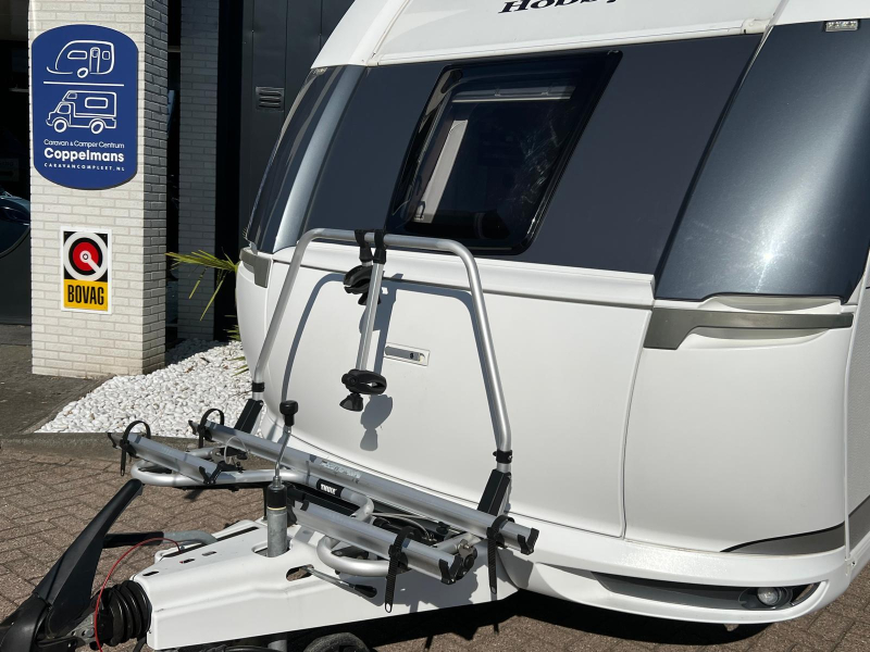 Hobby De Luxe 490 KMF voortent stapelbed fiets  foto: 8