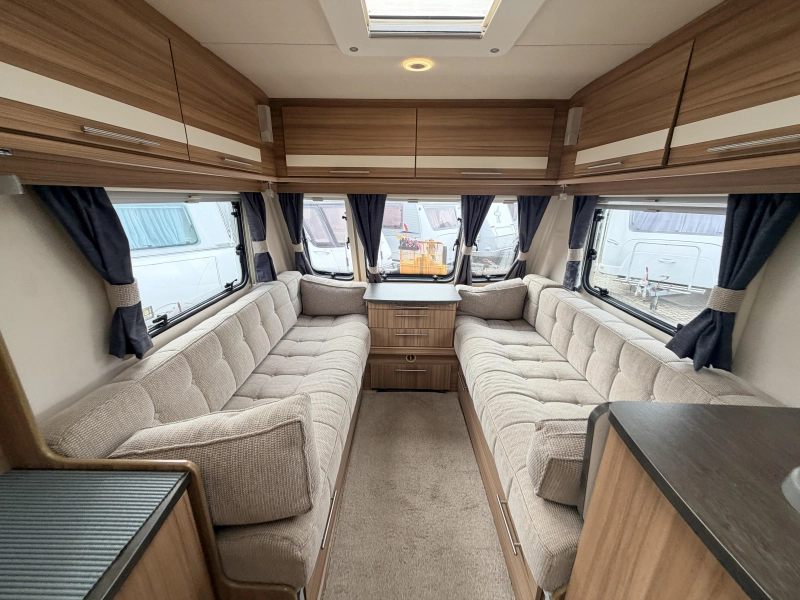 Elddis Crusader Solano 462 Mover voortent. Enkel bed  foto: 6