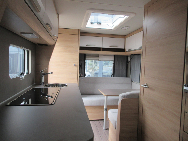 Knaus Sudwind Black Selection 420 QD COMPACT EN GROTE KEUKEN ! 