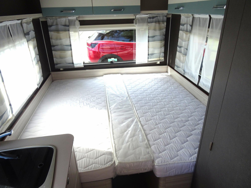 Dethleffs C'Joy 460 LE zeer nette caravan  foto: 12