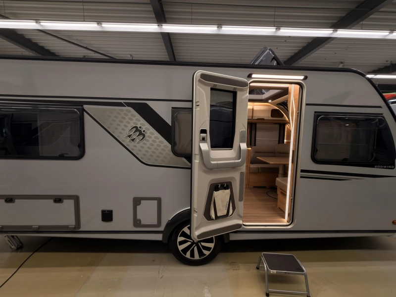 Knaus Sudwind Black Selection 540 UE GFK+Vloerverwarming+HRC 