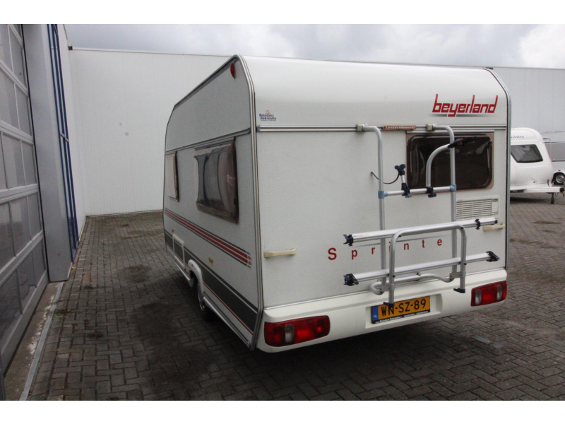 Beyerland Sprinter Lite 390 FB Voortent,Fietsenrek 