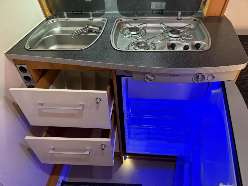 Kip Isa White 41 TDB FRANSBED VOORTENT MOVER  foto: 11