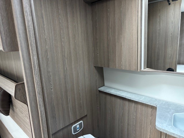 Kabe Imperial 740 TDL FK KS foto: 12