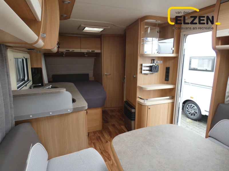 Knaus Sudwind Silver Selection 450 FU Mover, E&P levelsysteem  foto: 9