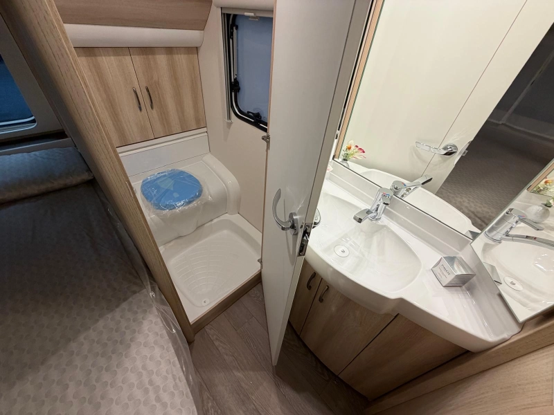 Hobby De Luxe 400 SFE ACTIEPRIJS!  foto: 7