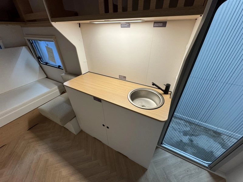 LMC E:dero 470K Openslaand voorraam  foto: 7