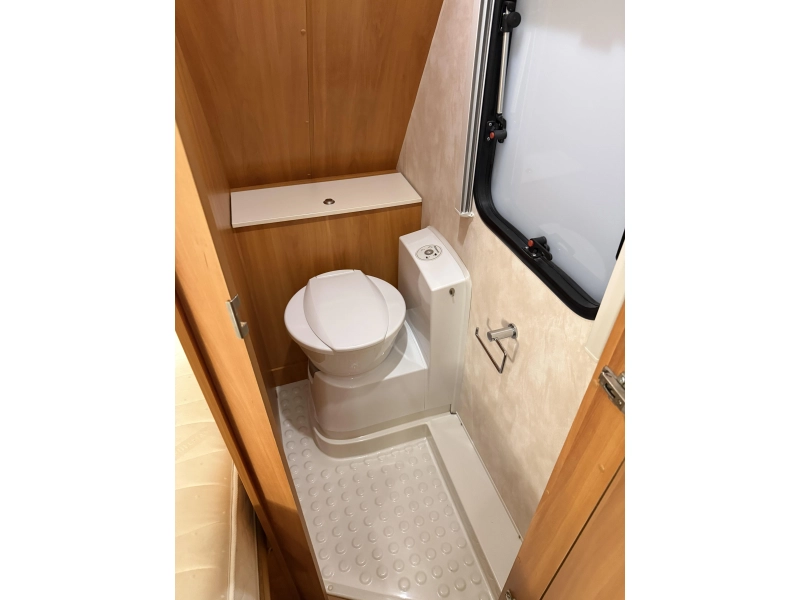 Kip Isa White 41 TDB FRANSBED VOORTENT MOVER  foto: 9