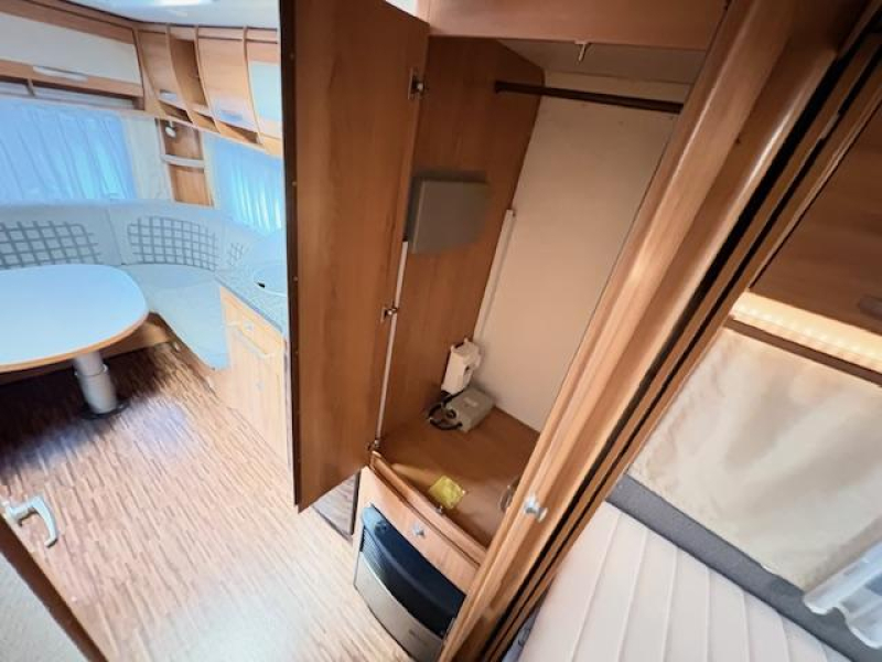 Eriba Nova GL 532 Mover - enkele bedden  foto: 8