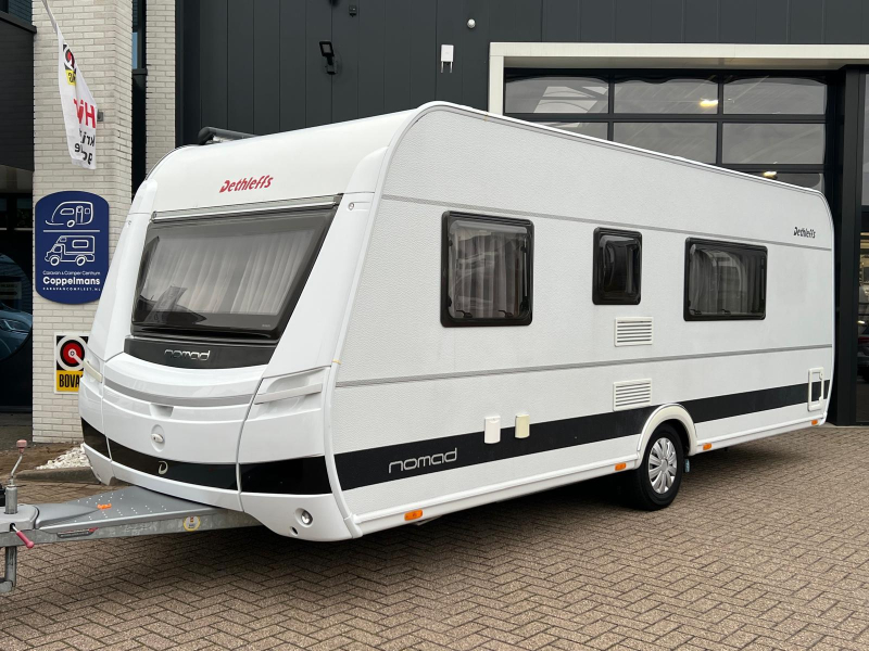 Dethleffs Nomad 520 RET Lengtebedden,Mover, Airco  foto: 5