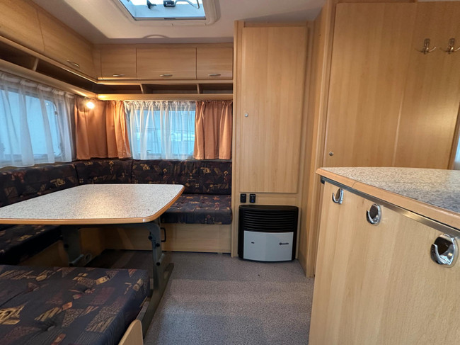 Dethleffs Camper 460 DB