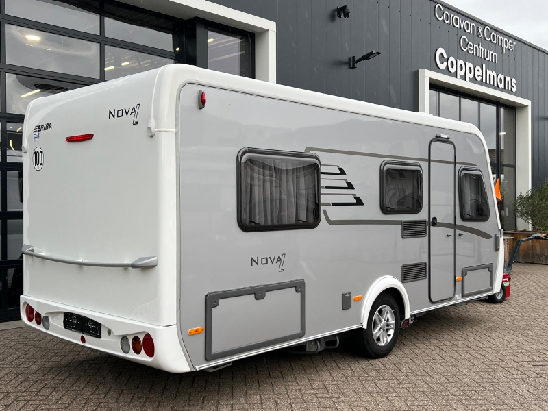 Eriba Nova Light 442 Lengtebedden, Mover, Tent  foto: 17