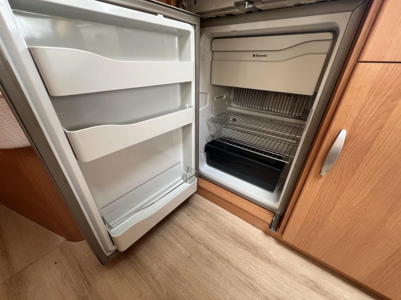 Knaus Sport Premium Line 450 FU Isabella Voortent Mover  foto: 6