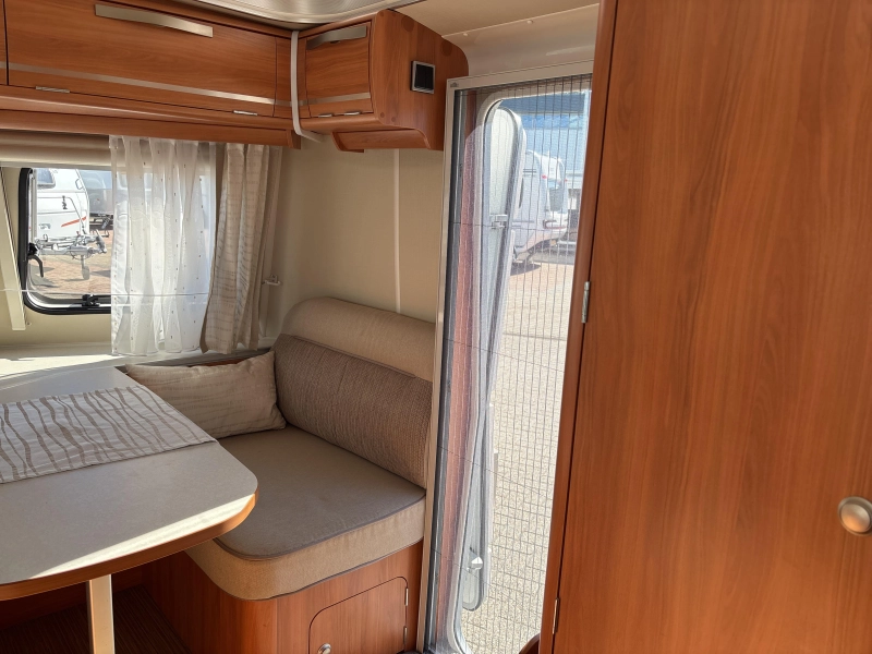 Eriba Touring 418 Mover/Unico luifel  foto: 11
