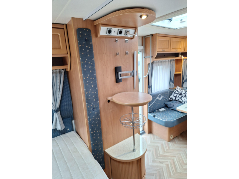 Bürstner Amara 450 TS  foto: 16