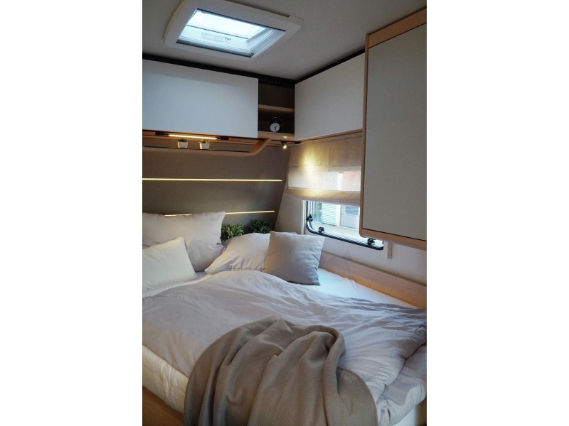 LMC Style 440 D model 2027, fransbed  foto: 17