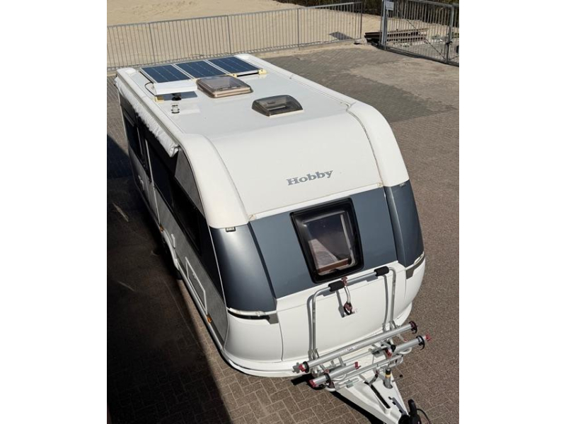 Hobby Excellent 495 UFE Incl. Mover Luifel  foto: 9