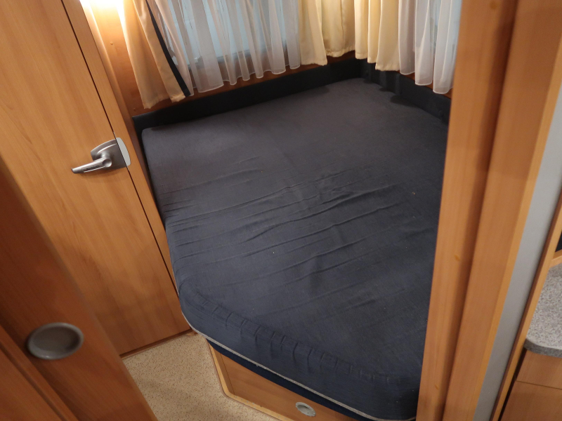 Dethleffs Camper 450 DB MET LOSSE LUIFEL 