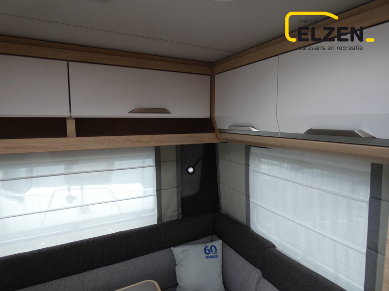 Knaus Sudwind 60 Years 500 EU mover, luifel, fietsendr.  foto: 8