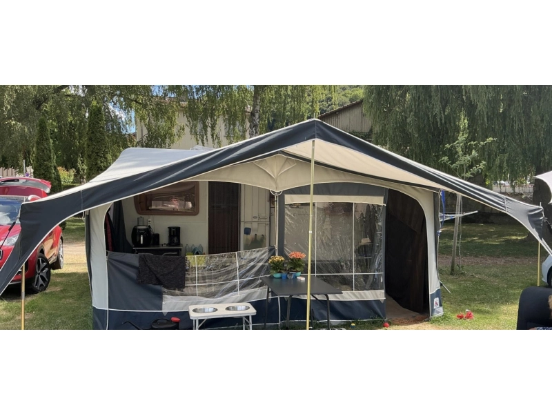 Knaus Sudwind 450 FU frans bed rondzit toilet  foto: 16
