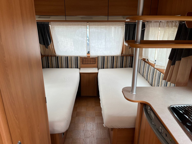 Caravelair 450 Ambiance Style Enkele bedden, rondzit, mover, lichtgewicht foto: 4