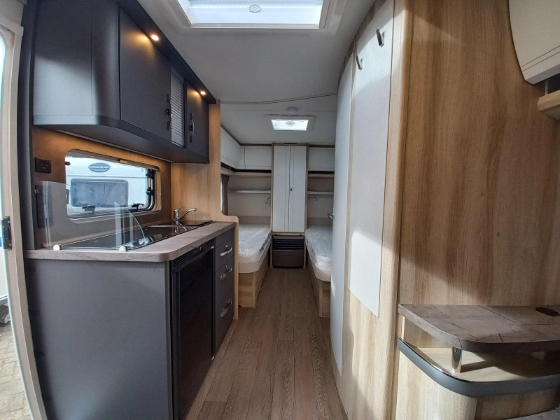 Hobby De Luxe 460 LU 1500kg  foto: 6