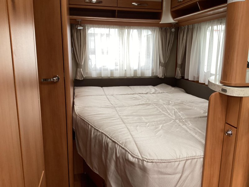 Eriba Nova Luxus Line 465 Mover/ cassete luifel  foto: 6