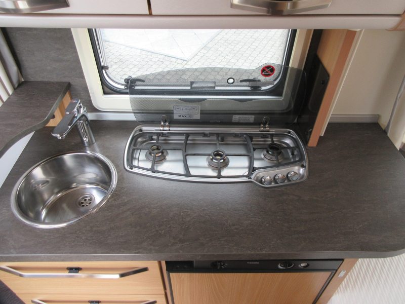 Knaus Sudwind 450 FU NETJES EN MET MOVER  foto: 11