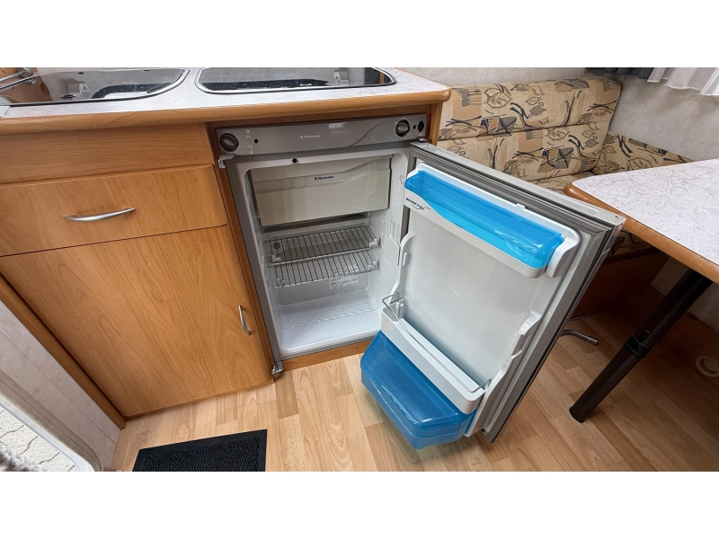 Wilk Stern 400 MD keuken treinzit frans bed  foto: 7