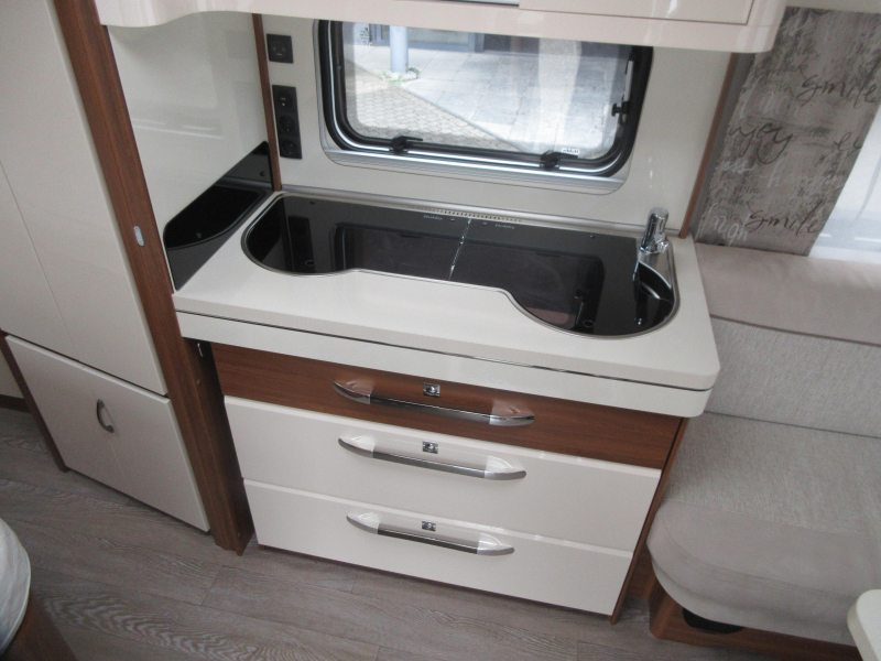 Hobby Excellent 495 WFB MET MOVER EN VASTE LUIFEL  foto: 7