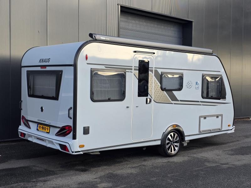 Knaus Sudwind 60 Years 460 EU E-Power  foto: 2