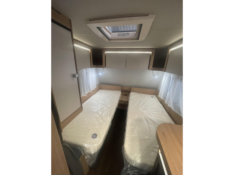 Knaus Sport 500 EU +mover+luifel+fietsendrag  foto: 16